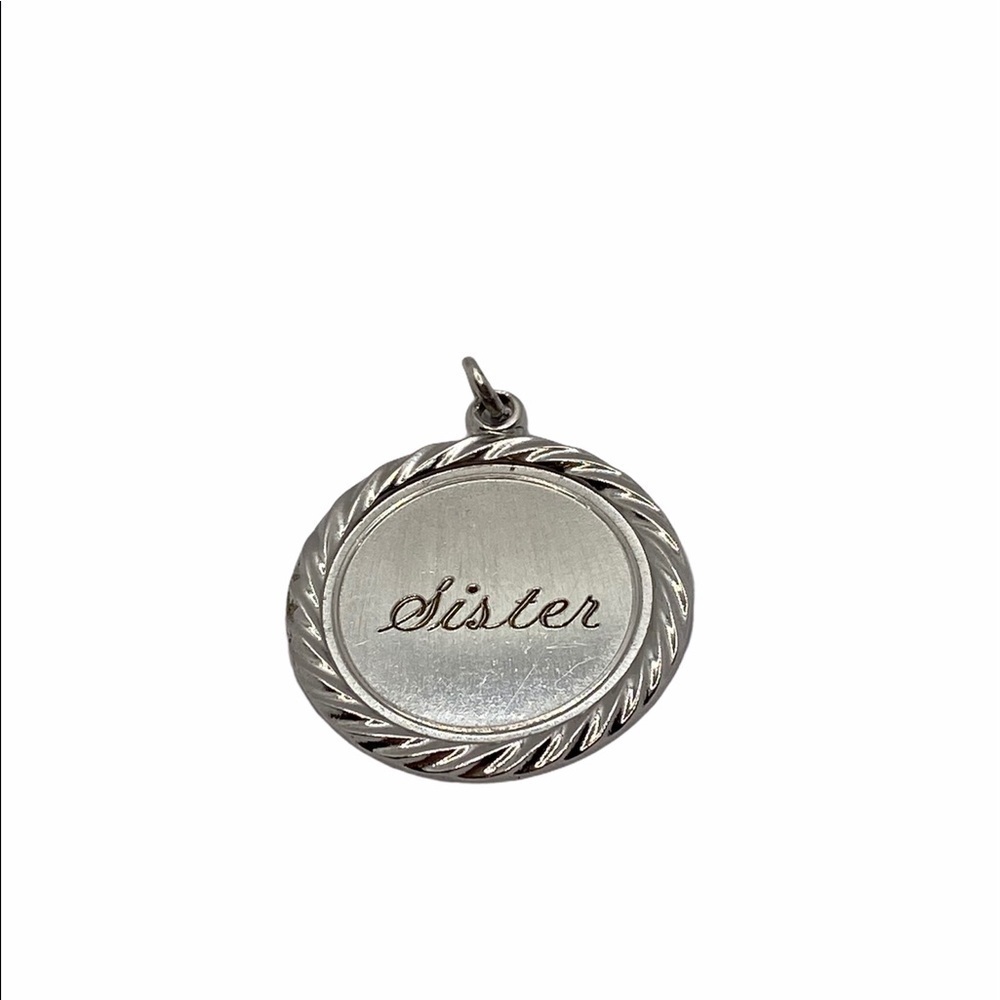 WELLS Sterling SISTER Charm 5.38g